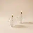 Deux lampes à huile en verre twin