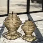 Lampe à huile en verre couleur ambrée